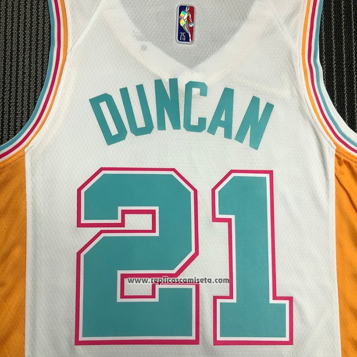 Camiseta San Antonio Spurs Tim Duncan #21 Ciudad 2021-22 Blanco